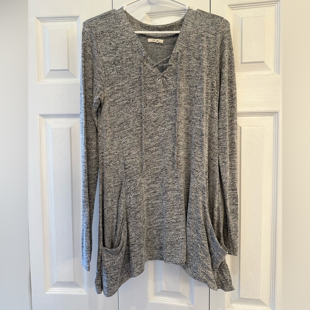 🦋3for$10🦋 Comfy Maurices top